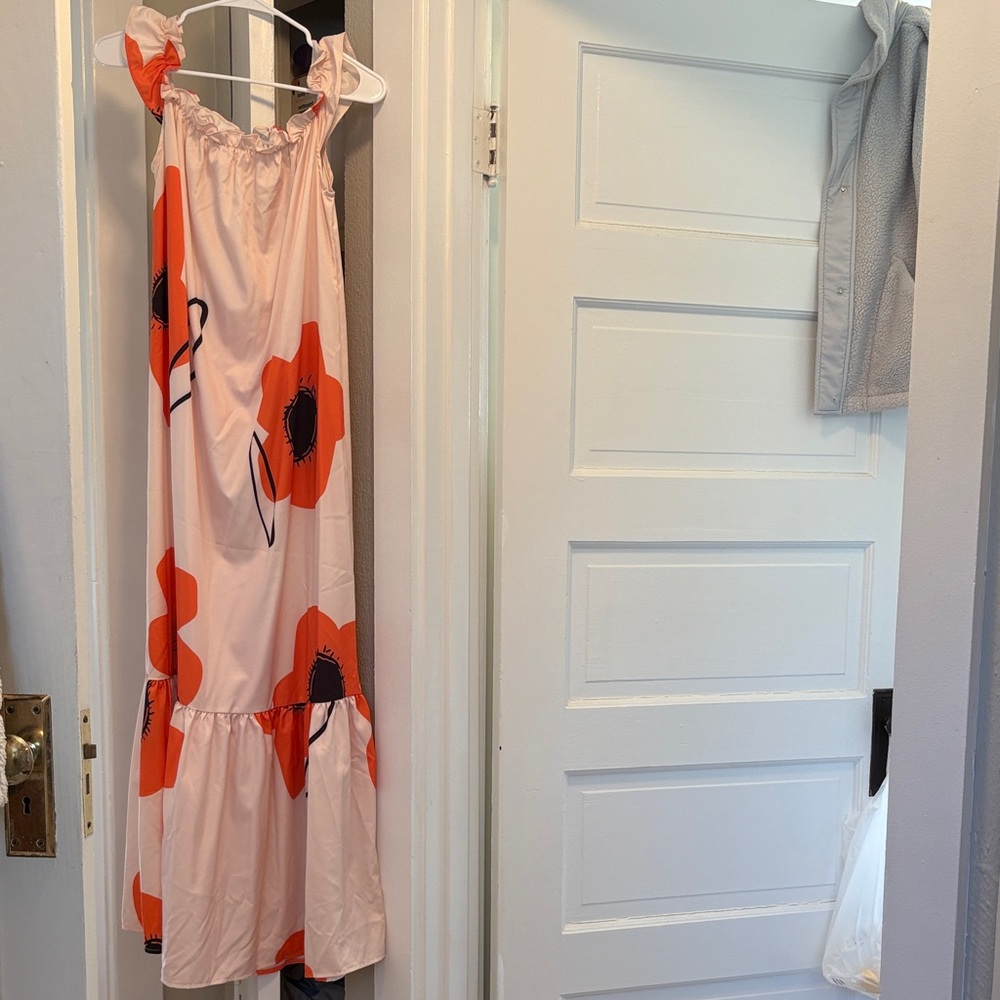 Floral Sleeveless Dress with Red and Black Poppies